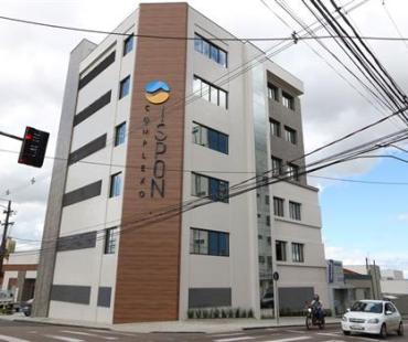 ISPON-PG. Fachada em Fórmica TS exterior.  - 